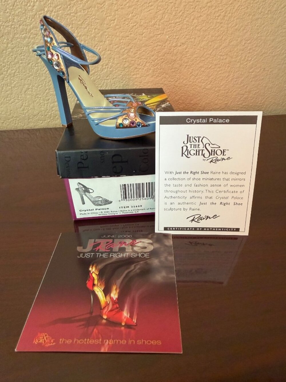 2006 Just the Right Shoe by Raine “Crystal Palace” Mini Shoe Figurine NEW